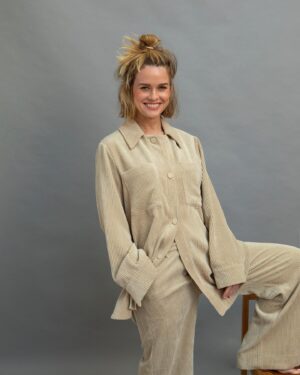 Alice Eve Instagram - @make_magazineuk back when I changed clothes🧇 🍔🍟🍕