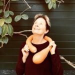 Alice Waters Instagram – Looking for the silver lining of this pandemic! I think it has to do with this tromboncini squash that Fritz  Haeg grew at his art commune called Salmon Creek Farm ! It is a Sicilian variety that I do not know how to prepare. Any suggestions? Maybe it is just a necklace to remind me about the worlds amazing biodiversity !
