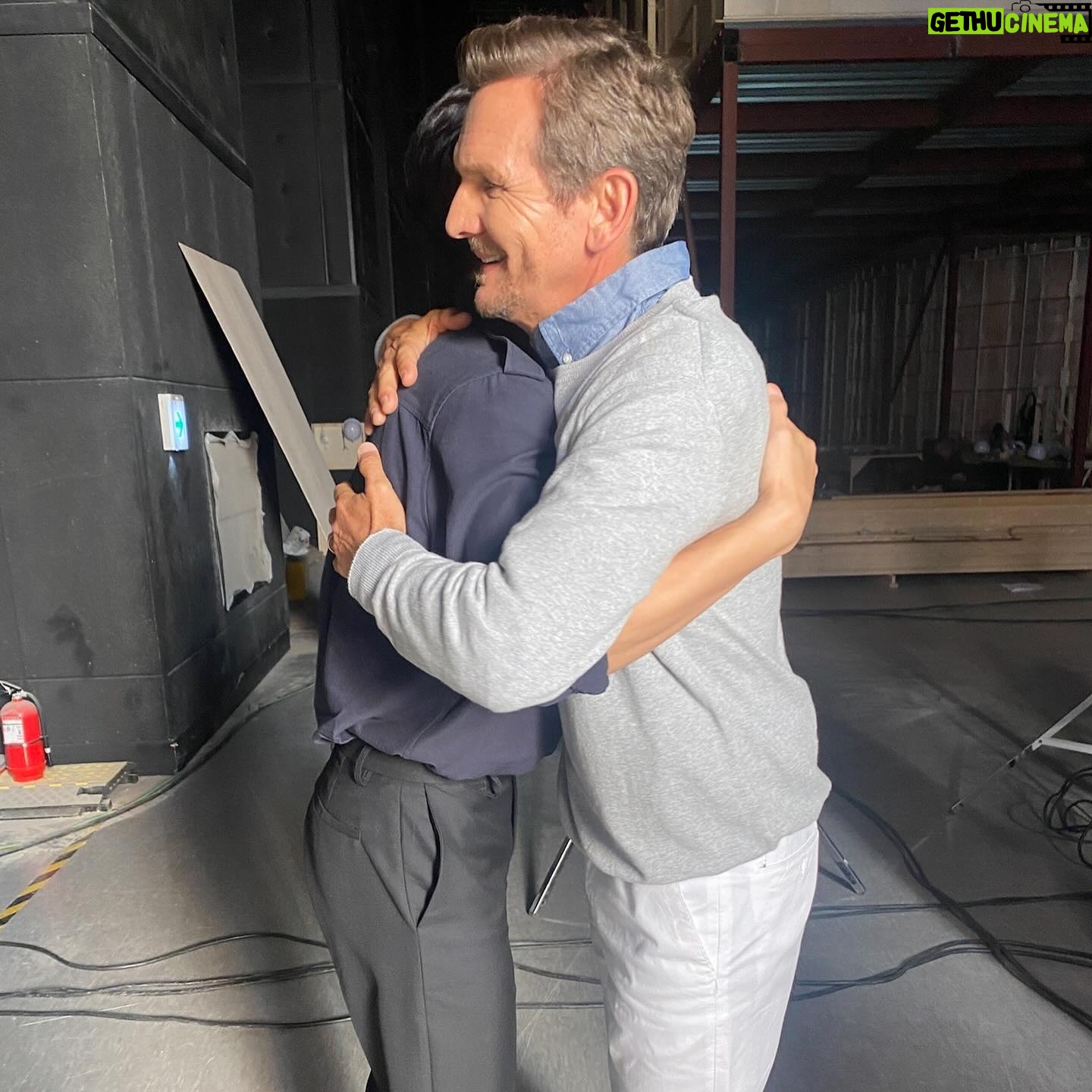 Alicia Hannah - 53.8K Likes - finally realized my dream of marrying a kdrama star… @sebastianroche is on QUEEN OF TEARS 눈물의 여왕 starting tonight on @netflix ❤️ thank you to our incredible friends at @studiodragon.official Showrunners @netflixkr and the wonderful cast, crew and directors!!
‘눈물의 여왕’ 스태프분들, 멋진 배우분들, 훌륭한감독님들 진심으로 감사합니다!! 여러분 덕분에 정말 즐거운 시간을 보냈어용!! 우리 김세찬 데뷔 축하해 😉
#눈물의여왕 #queenoftears