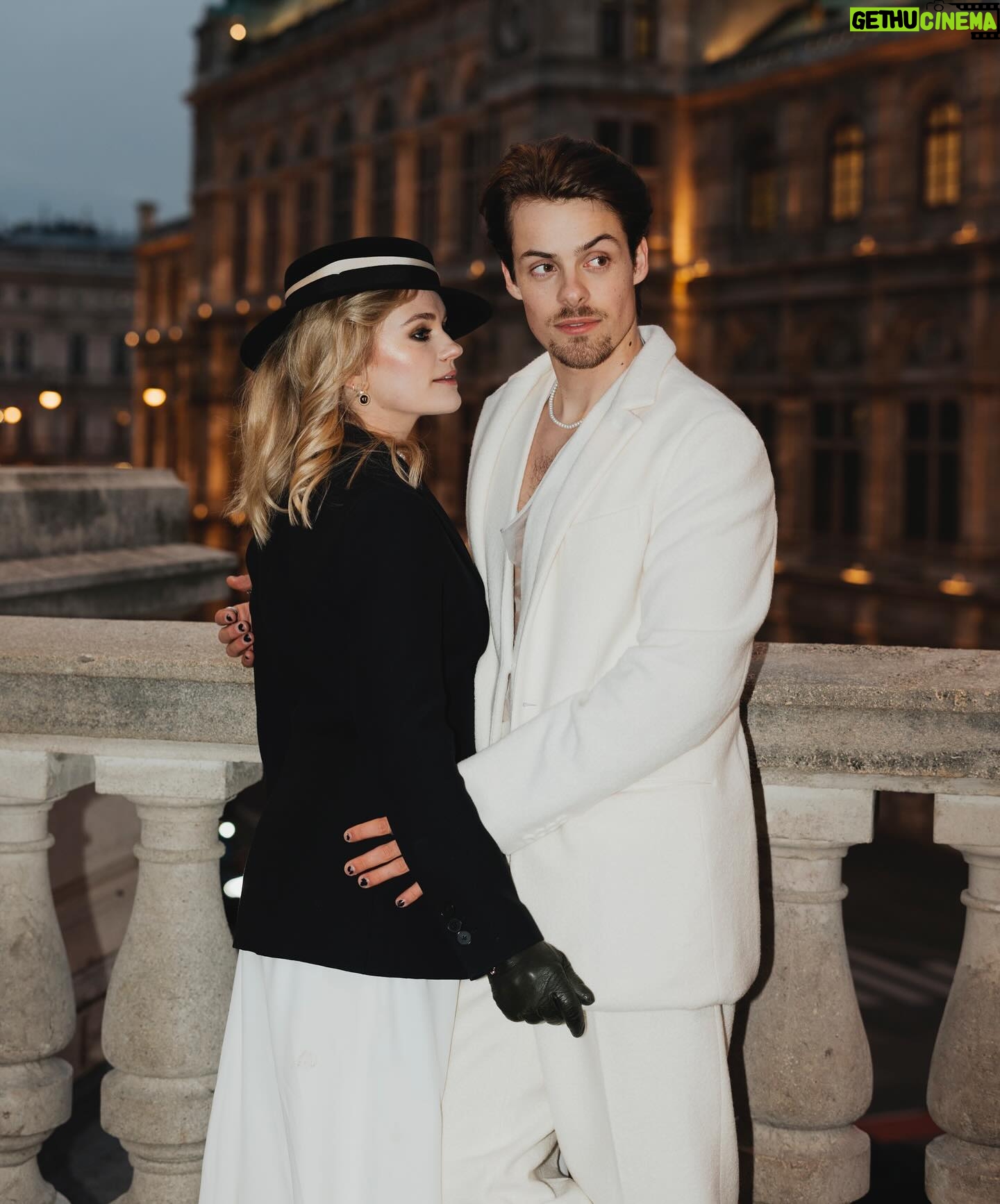 Alicia Agneson Instagram - Mary Poppins but make it vintage Dior 🎞️