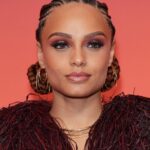 Alicia Aylies Instagram - 🤎 DUNE deuxième partie Mua @lindzyparis Hair @braids_by_jojo_hair Outfit @imane_ayissi Stylisme @anthonyvanderwooo ©️ @laurent_vu #dune #dunemovie