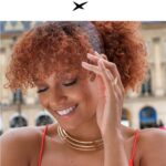 Alicia Aylies Instagram - J’ai enfin la joie et la fierté de vous annoncer que je suis désormais égérie de la maison de Joaillerie Mauboussin.✨ Je suis doublement fière, car des propositions d’ambassadrice de marques de luxe sont rares pour certains profils en France, mais aussi d’être leur première égérie (féminine) noire. Certains ont découvert la belle campagne, shootée par Matias Injic , qu’on retrouvera également en affichage, presse, digital et boutique prochainement. Vous pouvez toujours retrouver sur leur site, la parure nommée « Alicia » (avec des créoles bien sûr😉) créée sur mesure il y a quelques mois. Merci à @mauboussin_officiel pour la confiance 💎 🔗 @geeesel ❤️ Mua @lindzyparis Hair @chrisnael #mauboussin #mauboussinfamily #partenaire