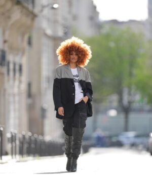 Alicia Aylies Instagram - 🖤🖤🖤🖤🖤

©️ @edward.berthelot 
Stylisme @anthonyvanderwooo 

#paris #streetstyle #afro