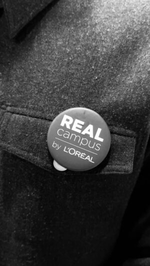 Alicia Aylies Instagram - Tu veux apprendre à coiffer sur tous types de cheveux et entreprendre dans le secteur de la coiffure ? 😍

REAL Campus by l’Oréal ( @the_realcampus ) te propose :

🪮 Une formation d’excellence, en apprentissage sur 3 ans qui allie savoir-faire technique de la coiffure et entreprenariat pour former des professionnels de la coiffure qui sauront dynamiser le secteur
😍 Un apprentissage sur TOUS TYPES DE CHEVEUX car encore trop peu de coiffeurs ne sont pas formés à coiffer sur cheveux texturés
💯 Formation 100% prise en charge et reconnue par l’État via son parcours d’alternance 

👀 Si ça t’intéresse , inscris toi pour leur rentrée prochaine en Septembre 2024 ou en Janvier 2025

Toutes les infos sont sur realcampus.fr ☺️

Collaboration commerciale 

#realcampus #coiffure #entreprenariat #rentrée2024 #loreal