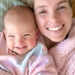Alicia Banit Instagram - Isla was having one of ‘those days’ and she just would not be put down without losing it so @babybjorn carrier to the rescue and we did the housework together and had a lil boogie while we were at it! #babybjornharmony #allinonecarrier #ad