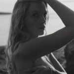 Alicia Banit Instagram – For so long I’ve sat on these photos not wanting to post them for no other reason than the thought that I didn’t look good enough or like what I’d envisioned I’d look like in this shoot. The most phenomenal photographer @alysafeephotography made this whole afternoon so amazing and I felt amazing doing it. Then when I got the photos I thought ‘wow these are incredible’ but I felt TERRIBLE Alysa didn’t have a better model. I thought I looked gangly and old and ‘not the way I used to look’. I thought that anyone else in these photos would look insanely amazing but I just wasn’t hitting that mark. I was talking to a friend the other day and she told me ‘you’ve never been aware of how beautiful you are’. And it really struck me. I told her about the trepidation I felt in posting these shots and she looked at me like I was nuts and said she adored the photos. It’s funny isn’t it, that you can do so much ‘work’ and go through so much and gain self awareness and even grow an entire human and still not appreciate your own beauty inside AND out. I just want to share with y’all that you’re amazing and beautiful and whatever ‘standards’ you hold for your own beauty are bullshit. YOU ARE BEAUTIFUL. No matter what phase of life you’re in. I will continue to be human and have self doubt and be self conscious however I’d like to be more honest about it. Change is hard and seeing my body (inc skin, hair, muscles) change after having a baby has had an impact I don’t think I fully realised until that conversation with my friend. I’ll be working on it ☺️ Anyway, if you’ve read up until this point thanks for taking your time into the insights of my mind. You’re beautiful and I love ya