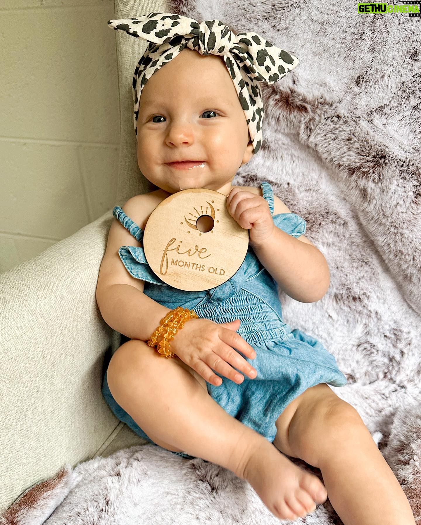 Alicia Banit Instagram - 5 months with our baby 🥹💜 She is an angel! TWO big toothy pegs with more coming through which she’s handling like an absolute champ. She loves squealing and squeaking like a dolphin, she’s started to twist and roll everywhere (that’s so much fun while changing her nappy 🙄) and pretty sure we’ll be starting on solids soon because the girl is reaching for EVERYTHING we eat. She also sigh’s which is hilarious because honestly DO WE BORE YOU?! I can’t believe we’re another month down, time is moving so fast and even though this month has been rough with her teething and I’m more tired than I’ve ever been I am so beyond grateful for her beautiful soul in our lives. Watching her personality come to life is my favourite part of ever day 🤍