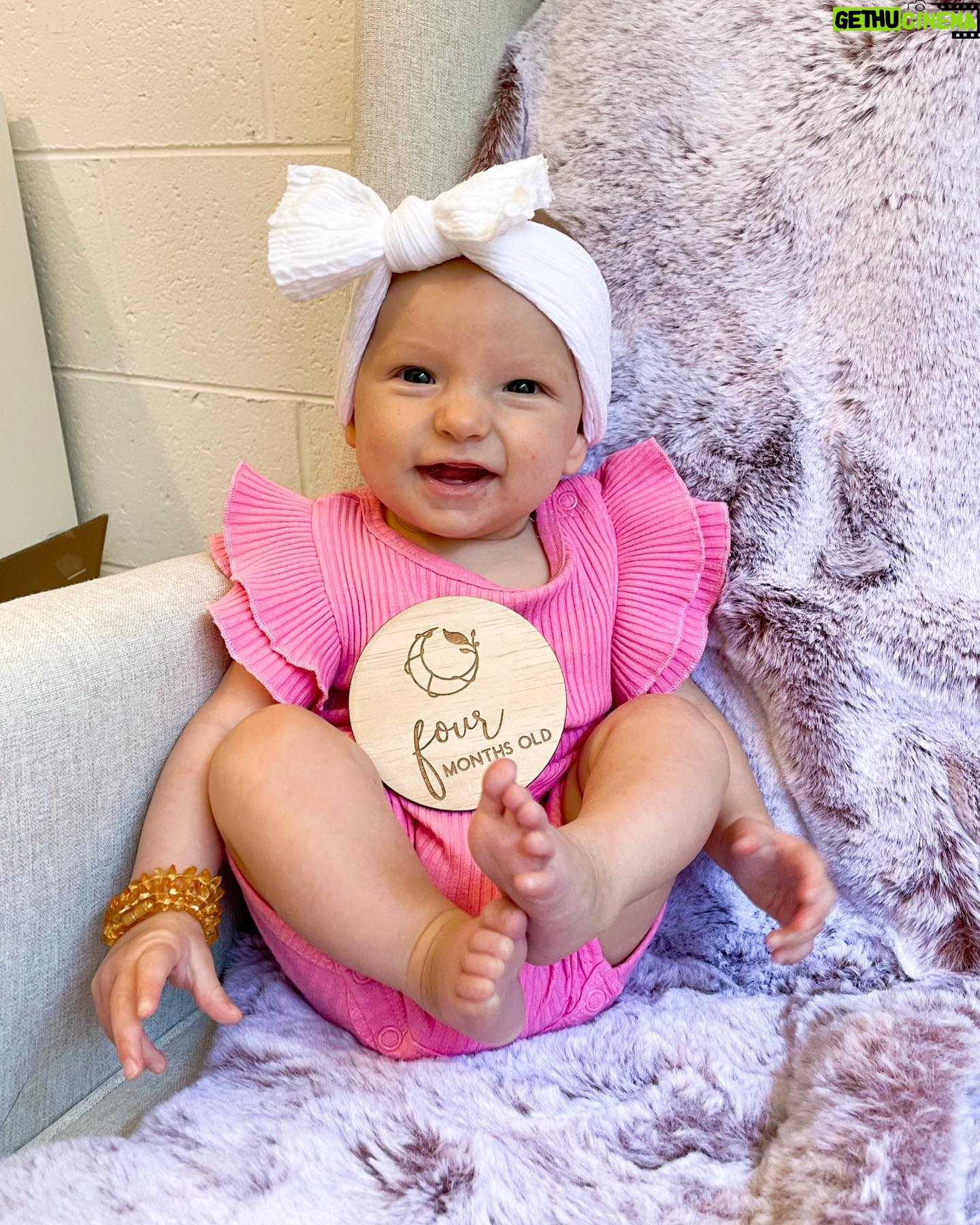 Alicia Banit Instagram - Okay little miss 4 month old 🤯 Our girl is growing up so fast! Literally everybody she meets says she’s so chill and happy, she’s rolling around like a champion and she has a TOOTH! SO MUCH DROOL! She loves people and her laughs are what dreams are made of. This was the fastest month by far and the biggest growth spurt! Those blue eyes are always watching and she’s so curious about everything around her. Watching her personality come to life is our favourite thing in the world and I didn’t think it was possible but our love for her grows every single day!