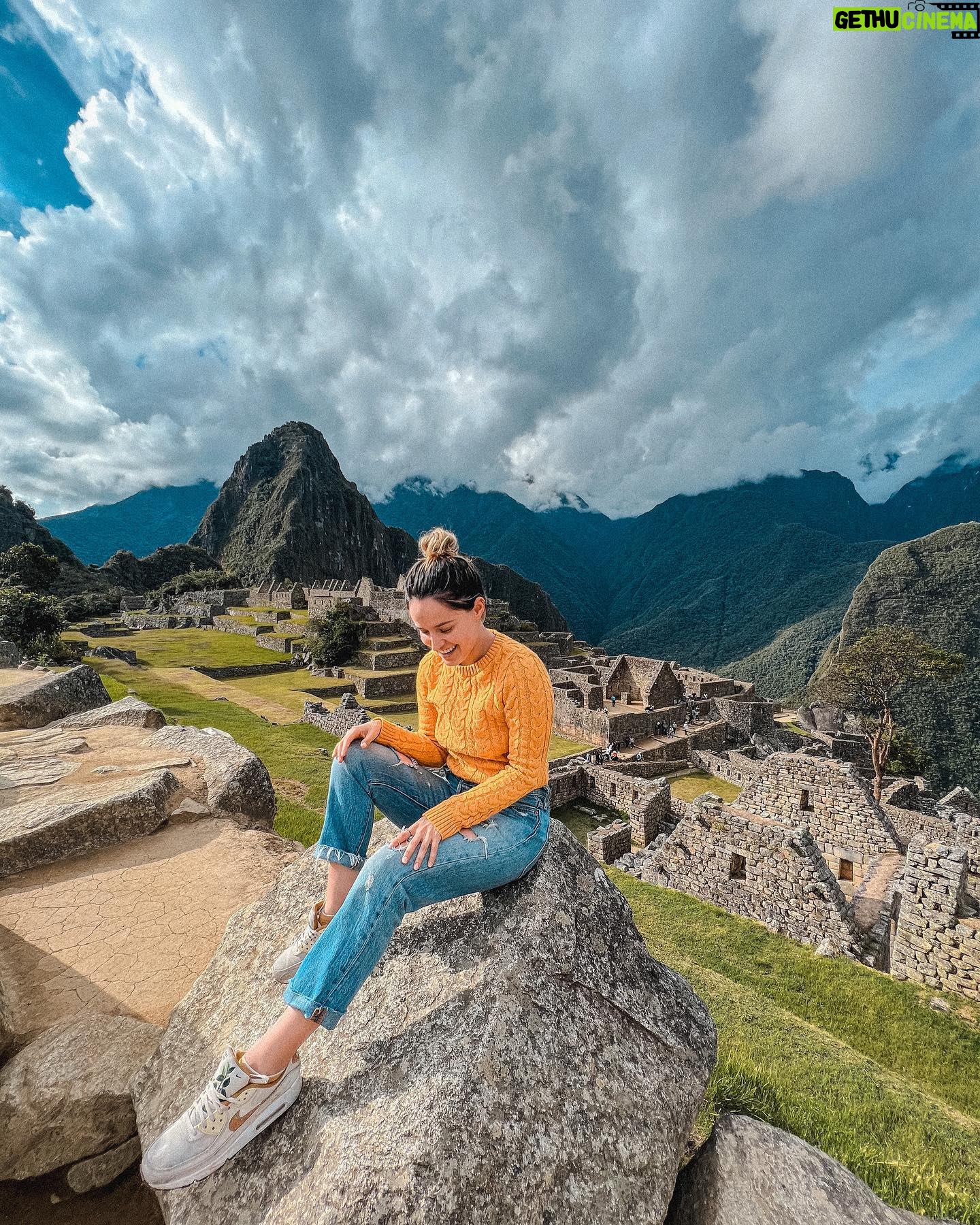 Alicia Jaziz Zapién Instagram - .MACHUPICCHU. . . .