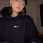Alicia Moffet Instagram - Wildflower - @billieeilish 🌼
