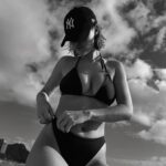 Alicia Moffet Instagram - spf 50 ou rien 🫡