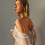 Alicia Moffet Instagram – I call this my “ strong, focused and short haired women “ era.

Credit @emihebert 
Hair Colour @maxgourgues 
Cut @benjaminbelanger