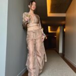 Alicia Moffet Instagram - Last night with @armanibeauty 🍸 Outfit @lapointe Styled by @florenceodurand