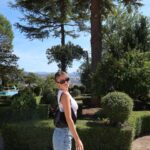 Alicia Moffet Instagram – Congé entre bests 🥹💝☀️👨‍👩‍👧‍👦🍷