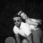 Alicia Moffet Instagram - Mention d’honneur à mon best! À quelques jours près de notre retour à Montréal, je repasse dans ma tête cette folle aventure qu’on vient de vivre ensemble et j’ai encore peine à croire qu’on a eu la chance de traverser tout ça, beau moments comme moins beau, ensemble, en équipe. Tu es et as été mon safe space et mon pilier à travers chaque étape. ( comme dans notre vie de tous les jours enfaite. ) Je t’aime Je t’aime Je t’aime, cinq reco 🤞🏻❤️