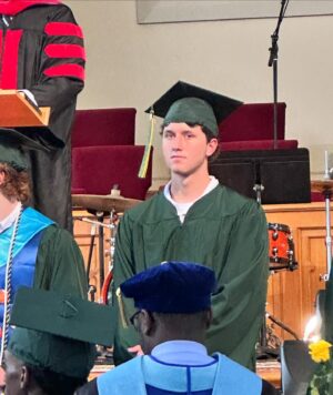 Alicia Witt Instagram - my honorary godson is a graduate 🧑‍🎓

so beyond words proud of the young man i’ve had the honor of watching @ben.larson09 become. his next chapter is @usnavy boot camp in july, following his amazing brother (and also my honorary godson 😭) @samlarsxn, home on leave to attend ben’s baccalaureate. 

i remain forever in awe at @elizaann360 for making it all look so easy. superwoman ❤️

grateful for this chosen family.