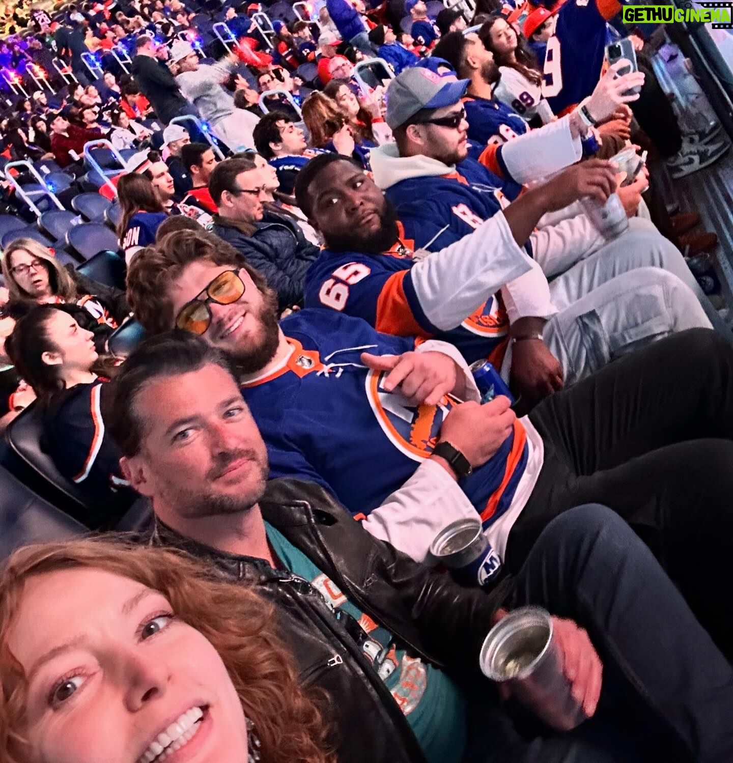 Alicia Witt Instagram - SOMUCHFUN was had this weekend!! what a blast to take a quick jaunt to nyc to watch the @ny_islanders WIN their playoff game against the @canes. now for tomorrow to stay in it! i’ve got my very own team jersey and so does @theimportanceofbeingernesth for good luck ☺️ congratulations to my friend, islanders and @ubsarena owner #jonledecky, and thank you for the most special weekend. also pictured: a whole bunch of @nyjets who were there to cheer us on, especially awesome sauce @malikktaylor who i sat next to for first period - and fellow christmas movie alumnus, @wesbrown225, who was attending as a longtime #islanders fan too!! 🧡💙 #goislanders #hockeyplayoffs