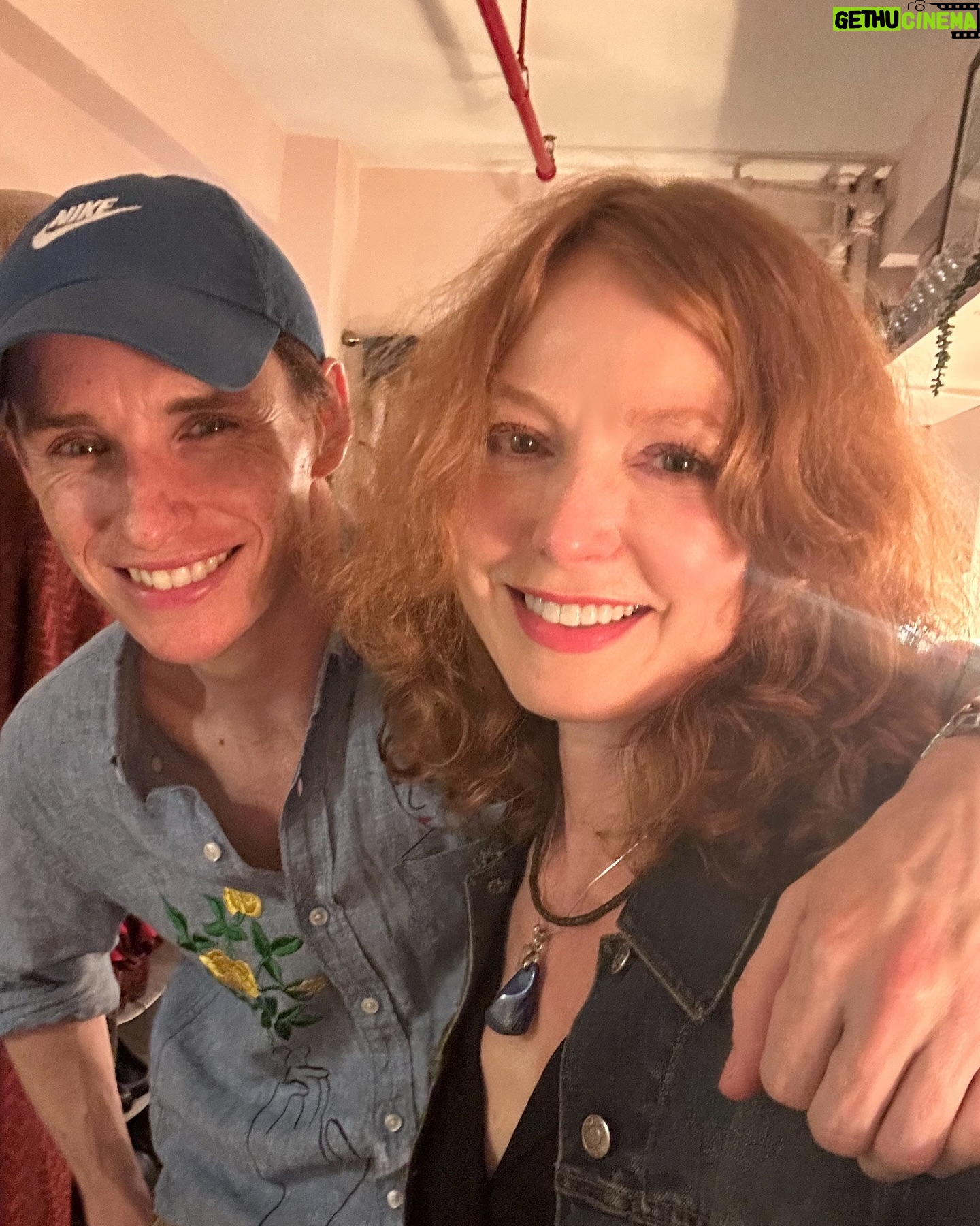 Alicia Witt Instagram - BIGGEST CONGRATULATIONS to beautiful, made-of-magic bebe neuwirth on her @dramadeskawards win last night - while she was performing and breaking hearts in her role as fraulein schneider in Cabaret on broadway @kitkatclubnyc. bebe and i played aunt and niece in a movie called modern persuasion some years ago, and i’ve loved her fiercely since then. she is one of a kind and who she is in her essence burns thru every role she plays. ❤️✨ and i got to hug #eddieredmayne too - who is a physical and vocal and spiritual marvel as the Emcee. eddie and i have a million mutual friends - we bonded in london years ago while both working in the west end - and @clemencybh you were there with us in spirit. you must see this production if you haven’t already. #lifeisacabaret #bebeneuwirth #cabaret #broadway