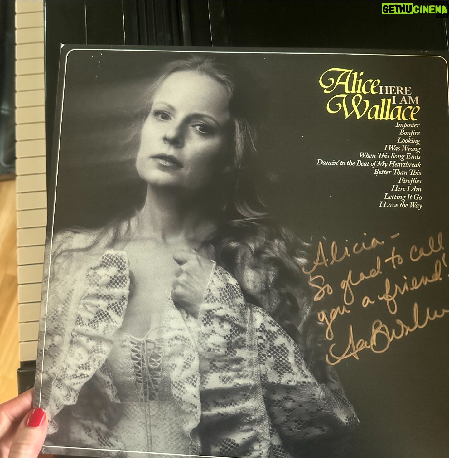 Alicia Witt Instagram - one of the things i love about nashville is that you just never know who’s gonna stop by - both in our finest Casual Monday Attire 🙃 @alicewallacemusic has been releasing her fantastic new singles - another coming this friday - ahead of the release of the entire album at the end of this month. you can head on over to her page and listen, and you can preorder Imposter now. she’s about to head out on tour too - you have so many chances to hear her live, and she puts on a fantastic show (psst…and she yodels) so you should do this! i am a proud @kickstarter so i get my very own beautiful vinyl ahead of its release, along with this spiffy new t-shirt 🖤 (now to find a comb for my hairs…) #musicmonday #nashvillemusic #womensupportingwomen #alicewallace