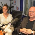 Alicja Bachleda-Curuś Instagram - I znów w Pl, choć na krótko. Tu przemiłe spotkanie w radio RDC, gdzie wraz z Andrzejem Szpilmanem opowiadaliśmy o nagranej przeze mnie płycie z piękna muzyką jego taty, Władysława Szpilmana. Więcej o projekcie już wkrótce🎶🙊#audycja #kobiecywieczor #radiodlaciebie📡
