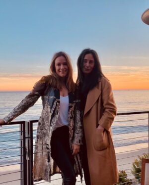 Alicja Bachleda-Curuś Instagram - Reunited with the beautiful world out there and my lovely @nicosupercaliig 🤗Missed you both! ✨🌅🧡