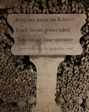 Alie Ward Instagram - Hi. Paris has hundreds of miles of secret abandoned tunnels under the streets and that they are filled with MILLIONS OF PEOPLES BONES. How about that? I interviewed a world expert on the Catacombs: French history professor and author Dr. Erin-Marie Legacey who gave me all the trivia and context. This week’s @ologies episode is up (link in bio) and it explains WHY ARE THE BONES THERE WHAT DO THEY SMELL LIKE WHO ARE THESE PEOPLE, and other questions that my brain was screaming. Enjoy, and Happy Spooktober. Has anyone else been to the Catacombs? How did you feel about them? 💀
