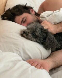Alie Ward Instagram - Ahhh Father’s Day. It’s weird this year! The first one without my dad having to open boxes of polo shirts, but I still feel lucky I got the dad I got. And if you got a shit one, I see you & hope you have a different fatherly figure or a co-parent who’s restored your faith. One of my sweetest memories from the past year is Jarrett driving us from the hospital, and my dad silently (adoringly) offering him snacks. My own daughter is 9, and she cleans her butt with her mouth, but she has a great dog dad in @jarrett_sleeper. All these fuckin cuties. Love each other while you got each other, folks. 💖