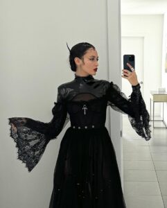 Actress Alina Pash HD Instagram Photos and Wallpapers January 2024