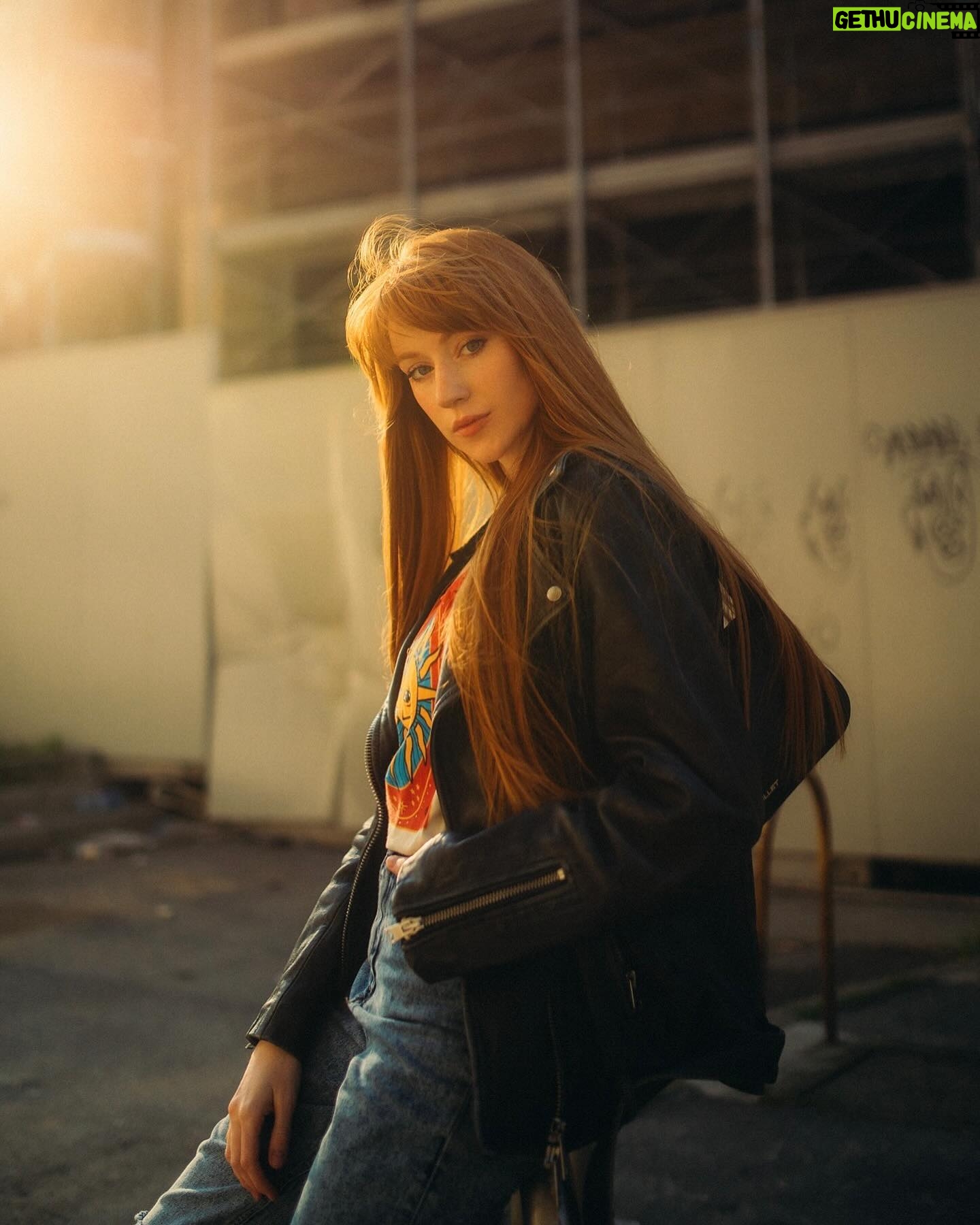 Alina Kovalenko Instagram - β€οΈβπ₯ Styling: @vigo_wear @bagllet πΊπ¦ π· @locoemi