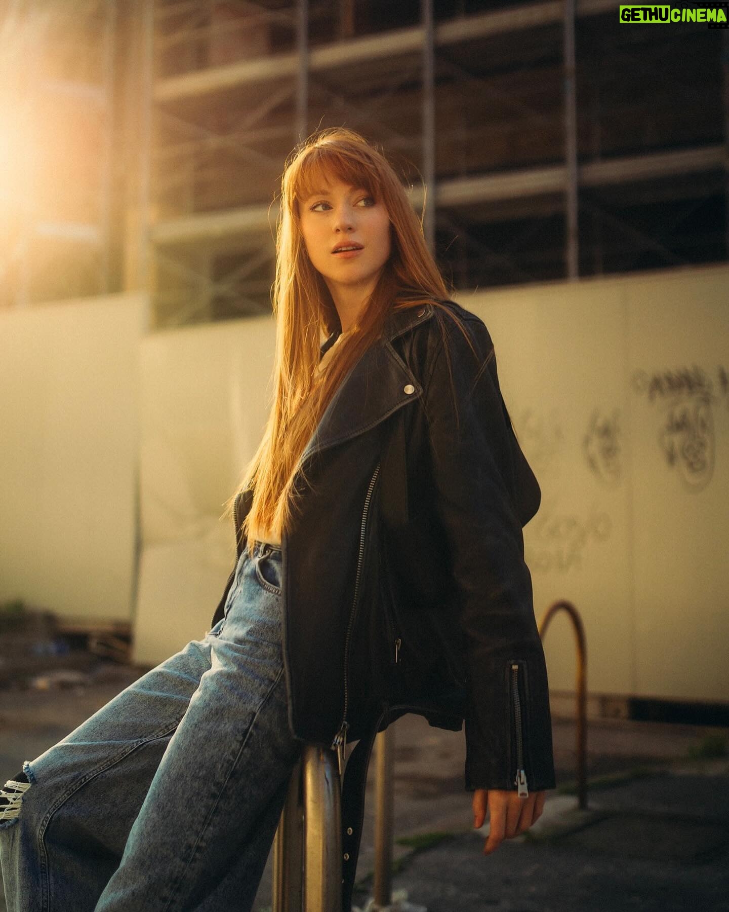 Alina Kovalenko Instagram - β€οΈβπ₯ Styling: @vigo_wear @bagllet πΊπ¦ π· @locoemi