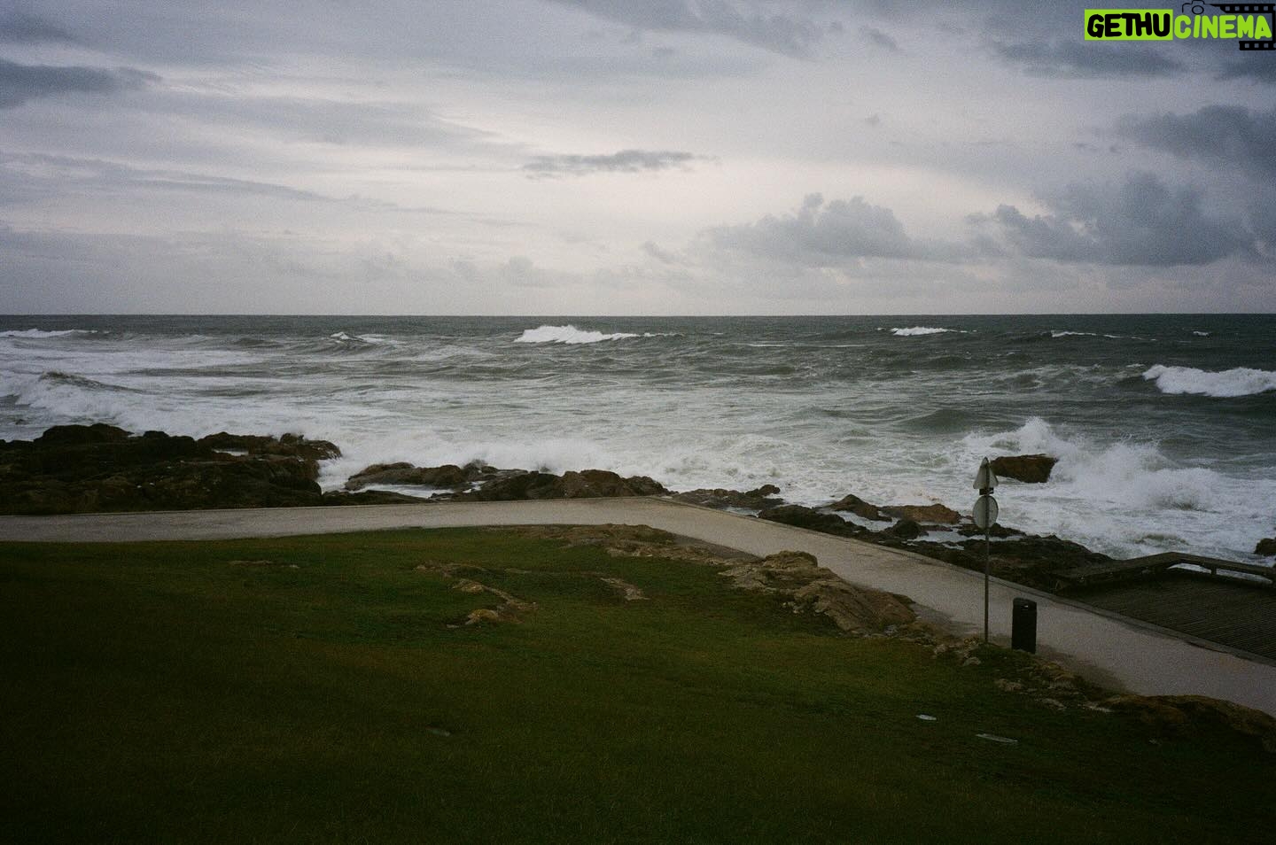 Alina Pyazok Instagram - a little melancholy. 35 mm, Porto, 2023.