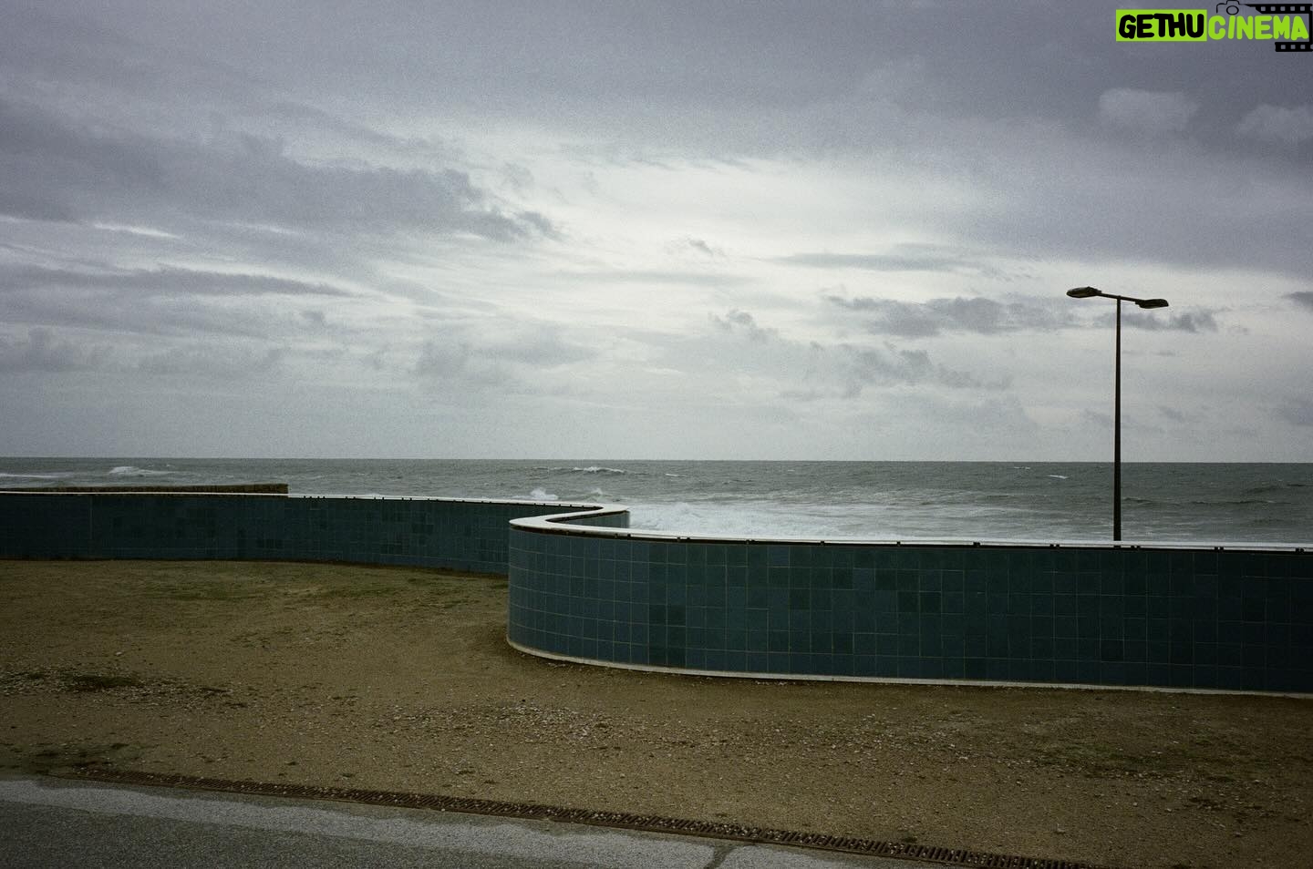 Alina Pyazok Instagram - a little melancholy. 35 mm, Porto, 2023.