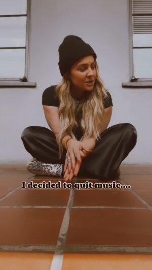 Alisan Porter Instagram - There was a time when I was ready to give up my “dream” until I realized my dream has always been my reality. The Ride is out in just a few days. I’m extremely proud of this body of work. It takes you on a journey through the ups and downs of life love and everything in between you can pre-save it at the Link in my bio. #theride #newmusic #independentartist #country #thevoice #rollercoaster #life