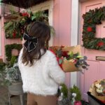 Alisha Newton Instagram - ✨🎀🎄❄️🫶🏼 girly holiday stops in @windsorstore #ad