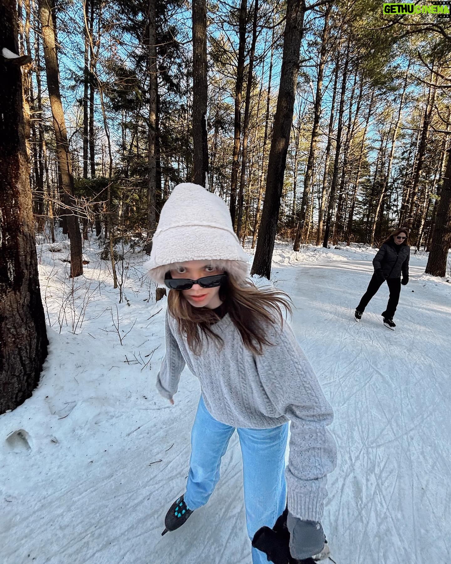 Alisha Newton Instagram - happy galentines ππ§Έβ¨π go tell ur besties u love them! π₯° also swipe to the end for a spook π₯΄