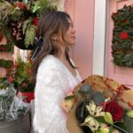 Alisha Newton Instagram - ✨🎀🎄❄️🫶🏼 girly holiday stops in @windsorstore #ad