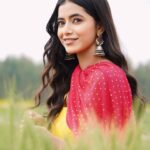 Alisha Parveen Instagram - 💛🍃🌻 📸 @mukul_photography_143 #udariyaan #aliarandhawa #alishaparveen