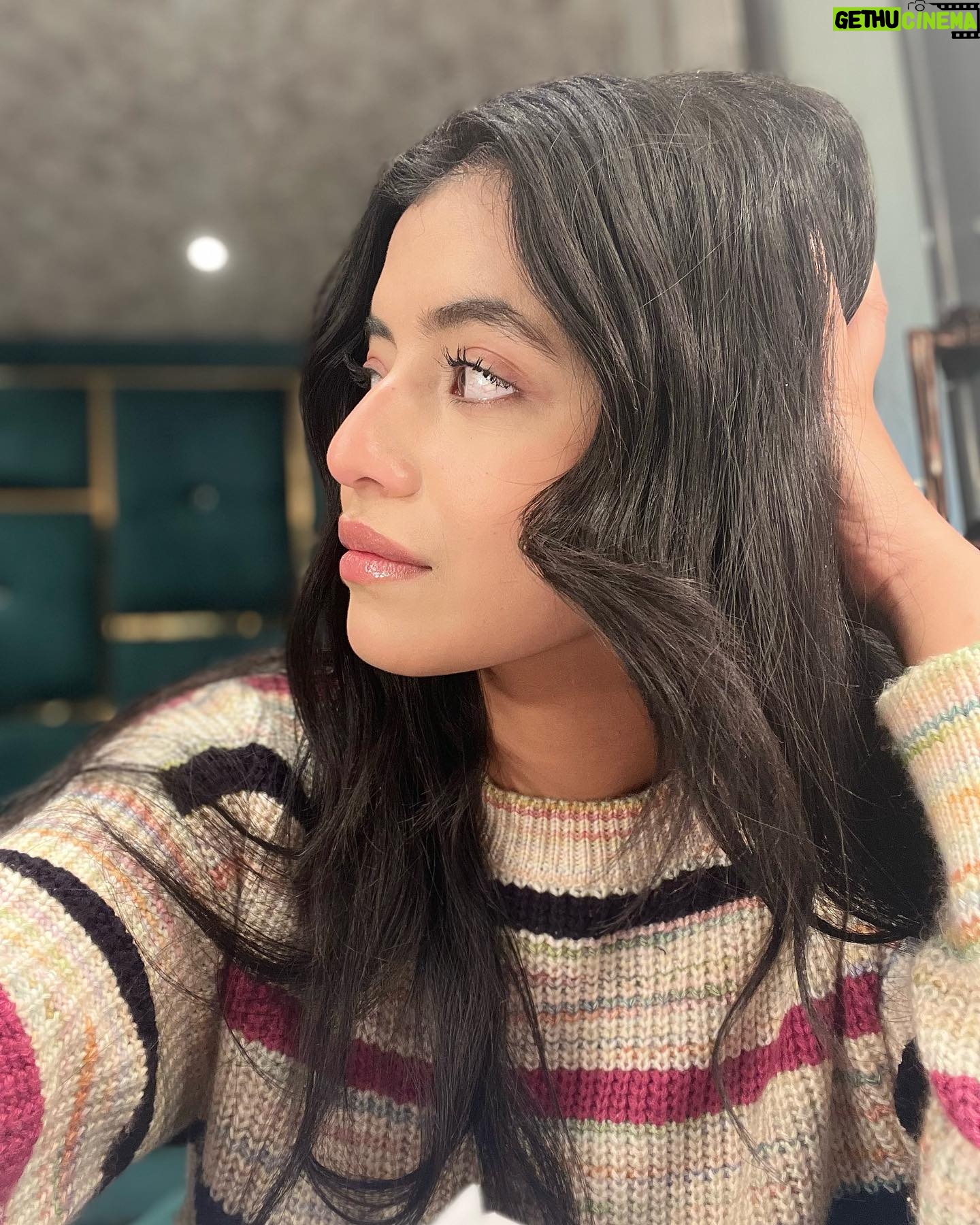 Alisha Parveen Instagram - Just trying to take candids😛