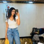 Alisha Parveen Instagram – Excited but Missing🤍
& its time for #schoolfriends S2🎬