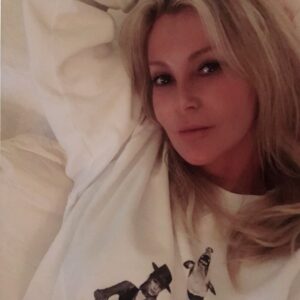 Alison Doody Instagram - Chilling ❤️ #chill #lastnight #home