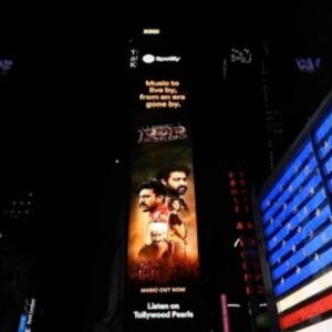 Alison Doody Instagram - The #RoarOfRRR in the USA got LOADER with @timessquarenyc display now… 🤩💥

Listen to #RRRMovie songs on our official streaming
platform @spotify @spotifyindia
#RRRTimesSquare #RRRinUSA #TimesSquare