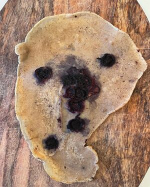 Alison Sudol Instagram - Pre-6am wake-up / make ugly pancakes. All that can be done. Can anyone else properly appreciate the fact that I accidentally made a one-eared blueberry buckwheat pug? I mean, look at that. I am impressed with myself.
