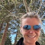 Alison Sweeney Instagram - My family and I are enjoying some mountain air this Thanksgiving. And we are so grateful for it!!! Hope you all are looking forward to a wonderful day with loved ones. #thanksgiving 🦃