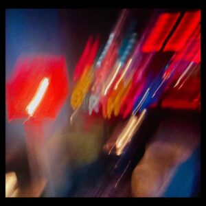 Alison Wheeler Instagram - Je veux bien prendre des rides si c’est pour vous avoir à mes côtés toute la vie.