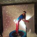 Alison Wheeler Instagram - J'ai une pensée émue pour tous les profs qui ont essayé de me transmettre leur savoir et qui doivent avoir envie de faire une connerie quand ils voient mon travail #bouleafacette