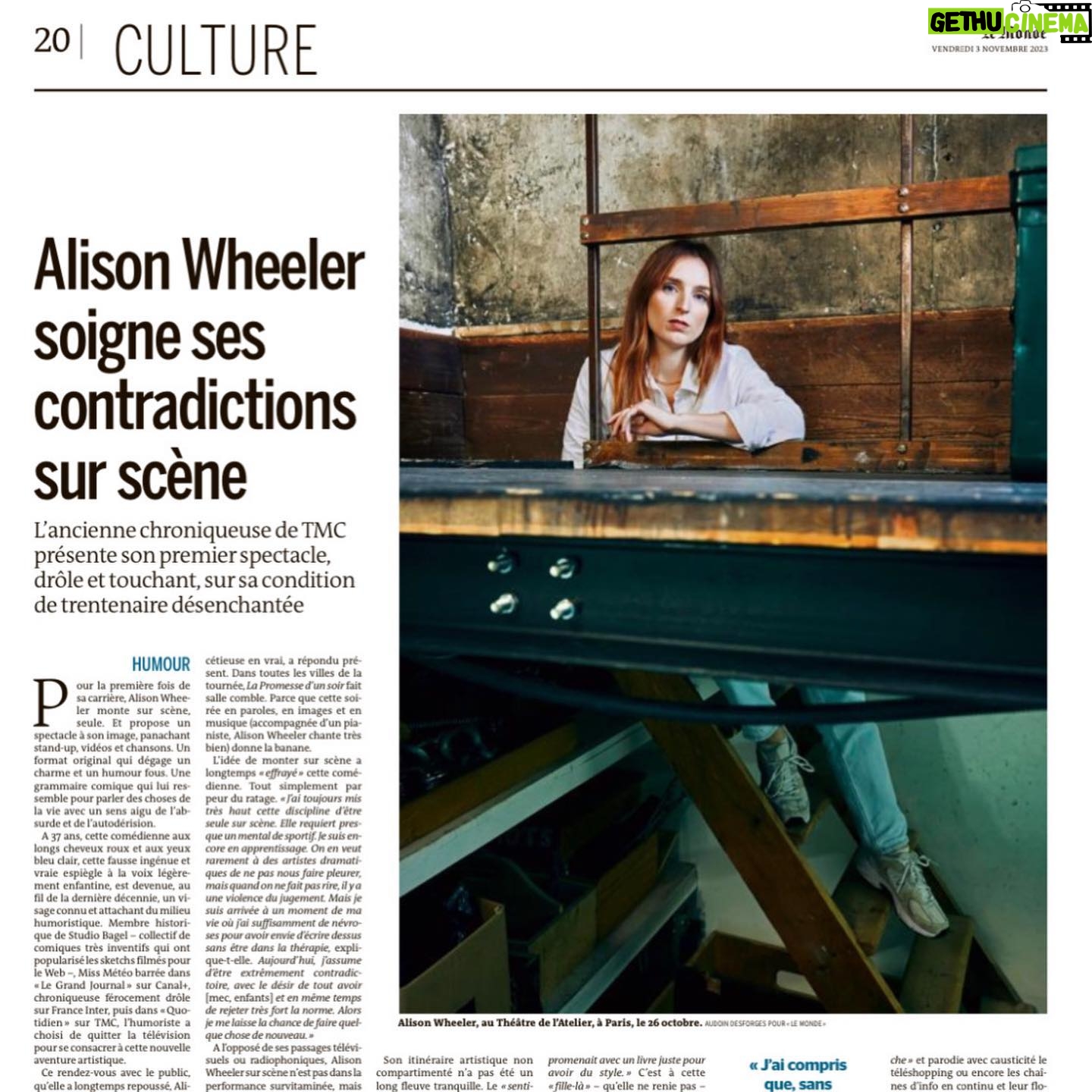 Alison Wheeler Instagram - J’ai jamais gagné un seul camembert au Trivial Pursuit et me voilà dans les pages Culture du Monde. Merci Sandrine Blanchard pour l’article sur le spectacle. C’est ma mère qui va être fière. (Même si elle préfèrerait que je fasse Telematin ou Faustine Bollaert).
