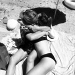 Alison Wheeler Instagram - 🌊🌊🌊Amour et sable fin ...📸@lallykd