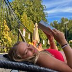 Alissa Skovbye Instagram - 🕊️🌷🌻🧃