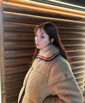 Alissa Yagi Instagram - @moncler #MonclerGrenoble FW24 ❄️🩵☃️