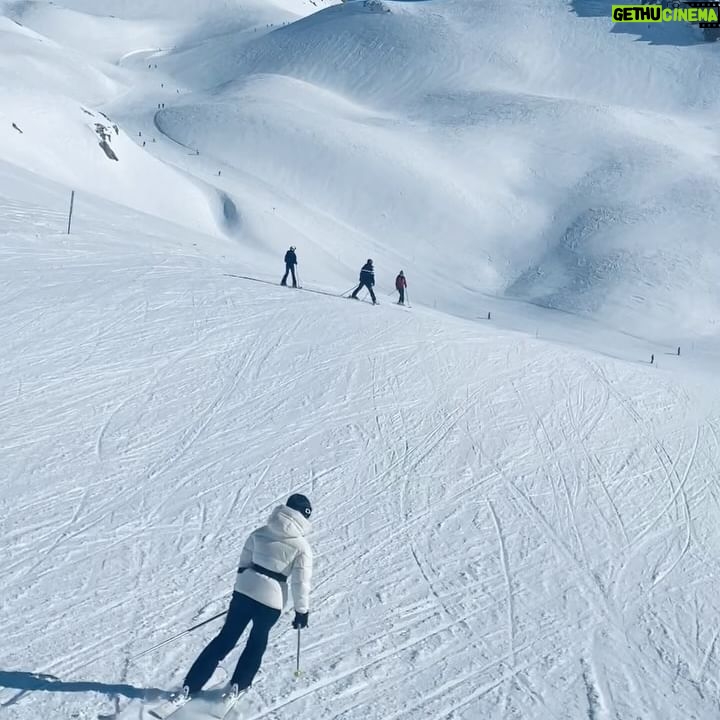 Alissa Yagi - 3 Likes - ⛷️❄️ #MonclerGrenoble 🤍